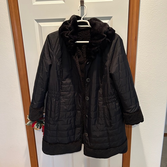 Coat - Picture 3 of 4